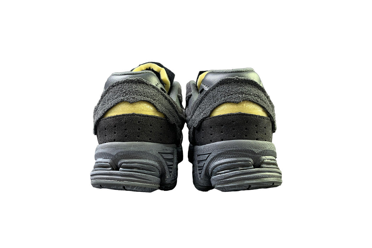 New Balance 2002r All Black