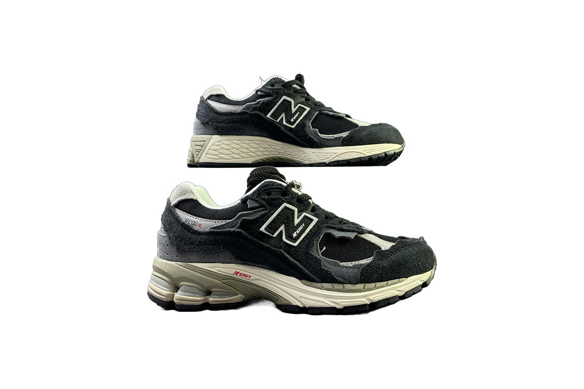 New Balance 2002r Black and White