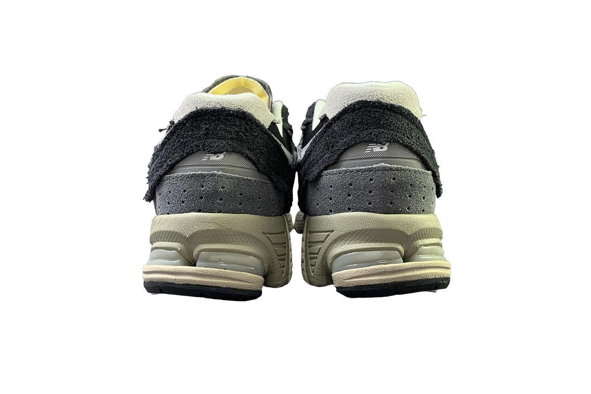 New Balance 2002r Black and White