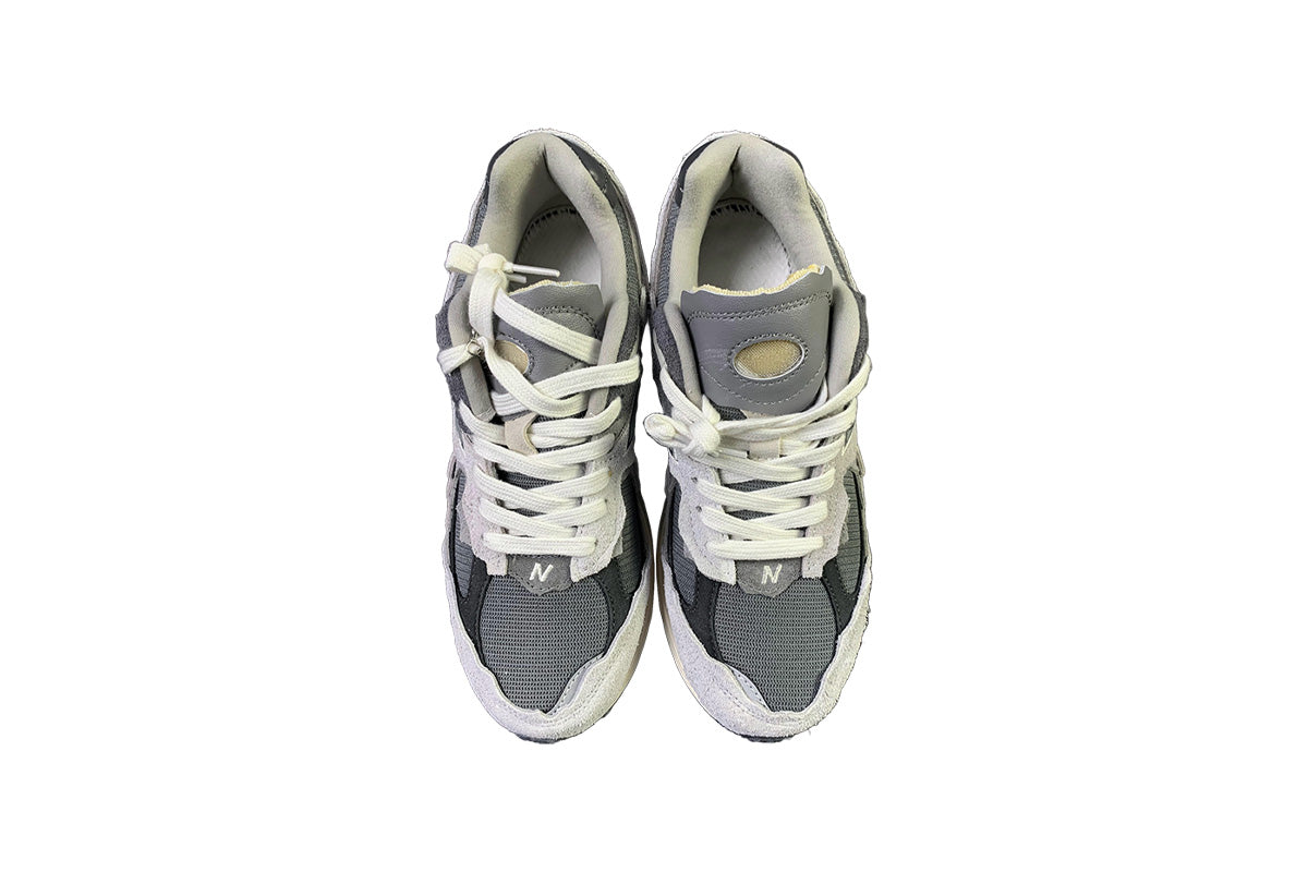 New Balance 2002r Light & Dark Gray