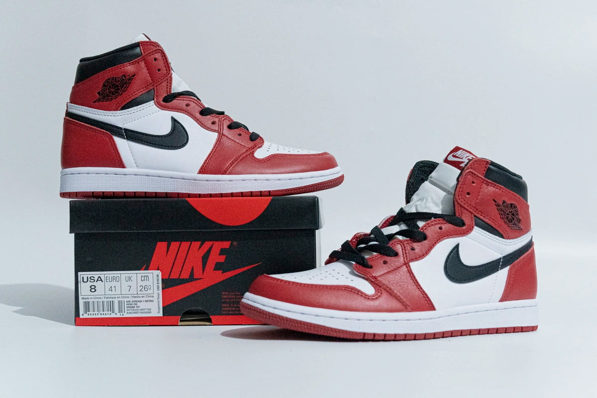 Air Jordan 1 Retro High OG Chicago