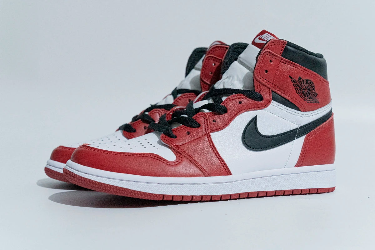 Air Jordan 1 Retro High OG Chicago