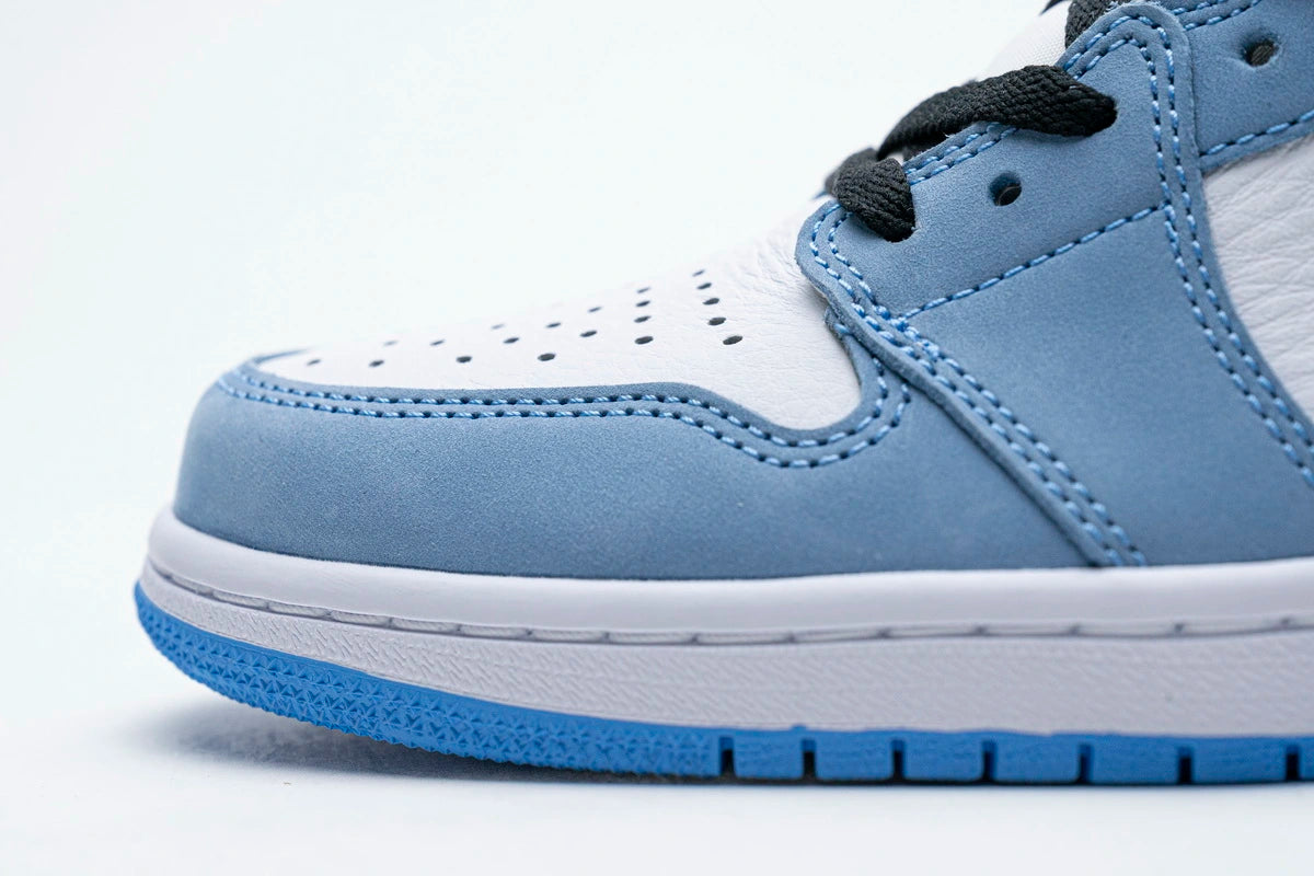 Air Jordan 1 High University Blue
